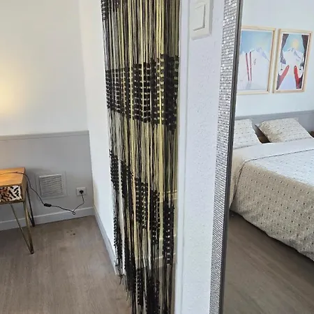 Cote Cour, T2 Espace Exterieur Au Calme Lägenhet