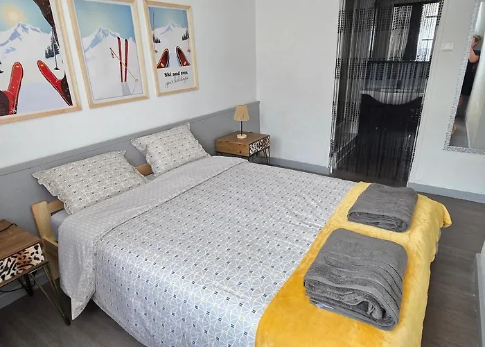 Cote Cour, T2 Espace Exterieur Au Calme شقة