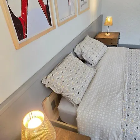 アパート Cote Cour, T2 Espace Exterieur Au Calme ルルド